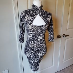 Bebe gray leopard keyhole dress cocktail club